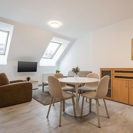 D16 - Gozsdu Garden Residence - Best Location By Bqa Boedapest Buitenkant foto